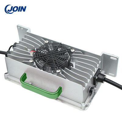 पोर्टेबल गोल्फ कार्ट ऑनबोर्ड बैटरी चार्जर 48v 15a बैटरी चार्जर